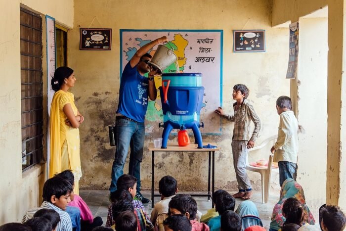 LifeStraw Community High-Volume Water Purifier - Image 5
